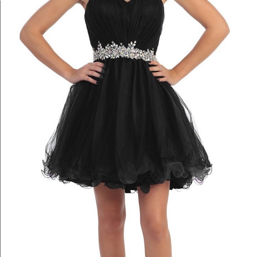 Star box fluffy black semi formal dress. Sz s
